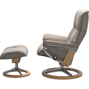 Stressless® Mayfair (M) Signature Base Recliner with Ottoman