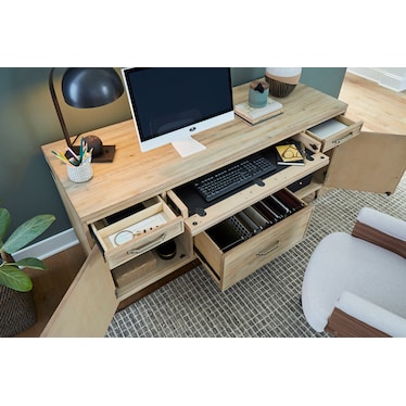 Maddox Credenza Hutch Biscotti