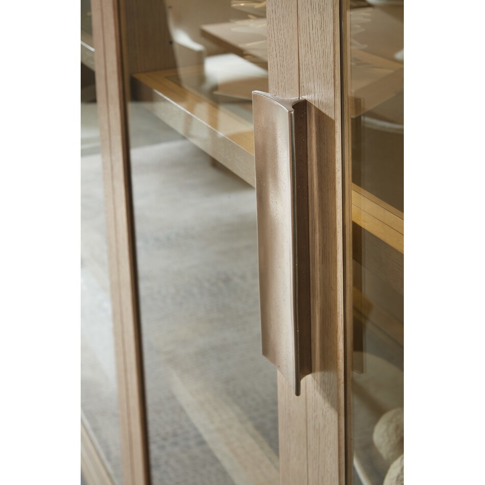 light wood     