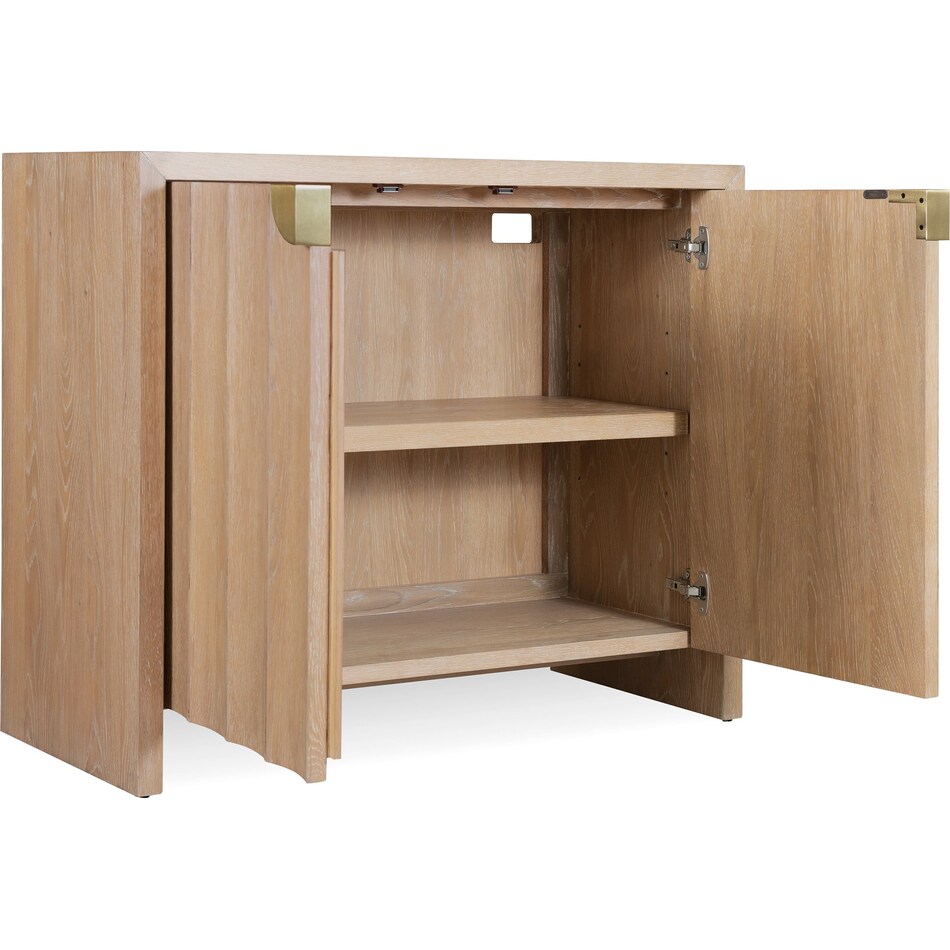 light wood     