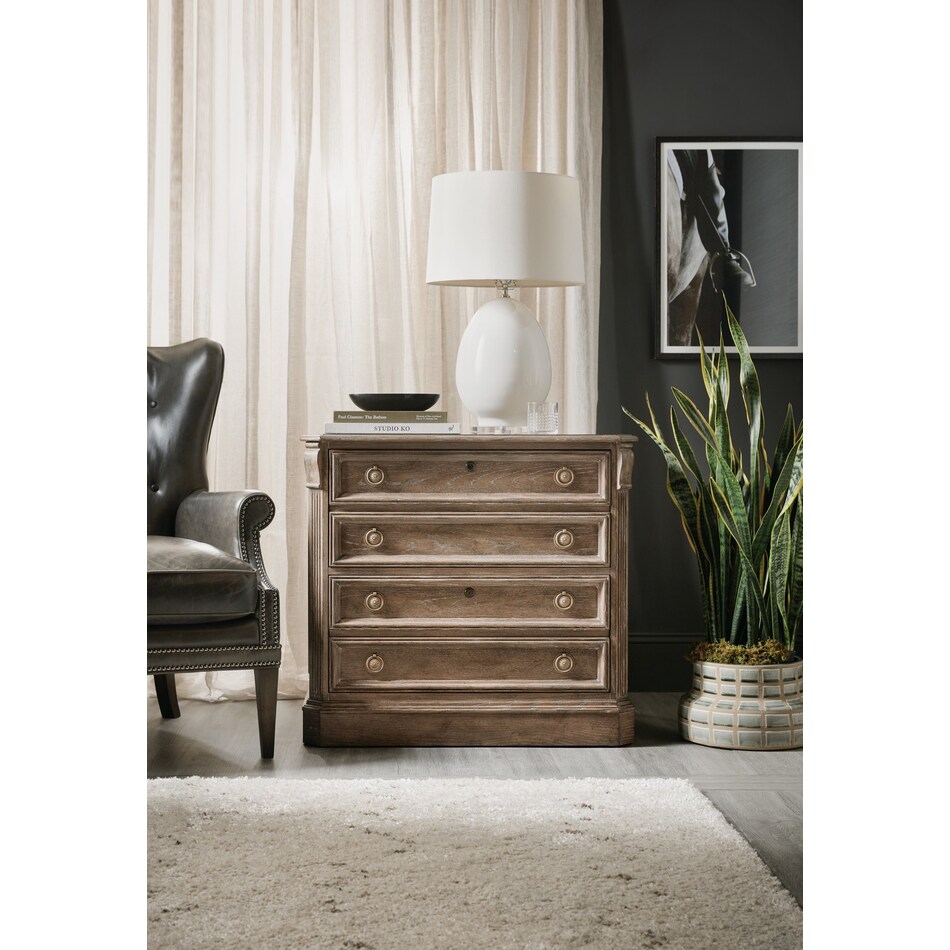 medium brown     