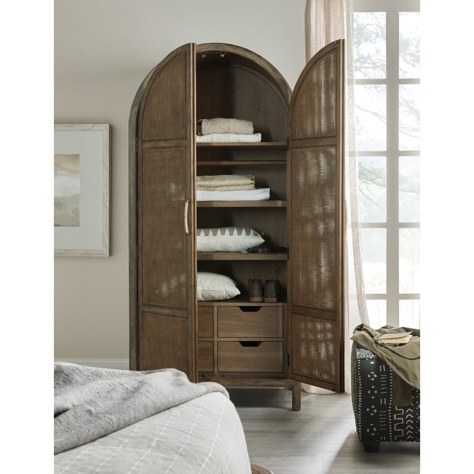 medium brown     