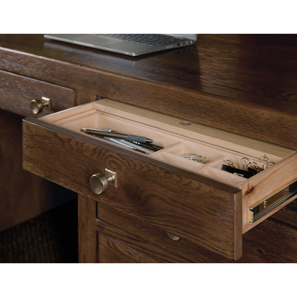 medium wood     